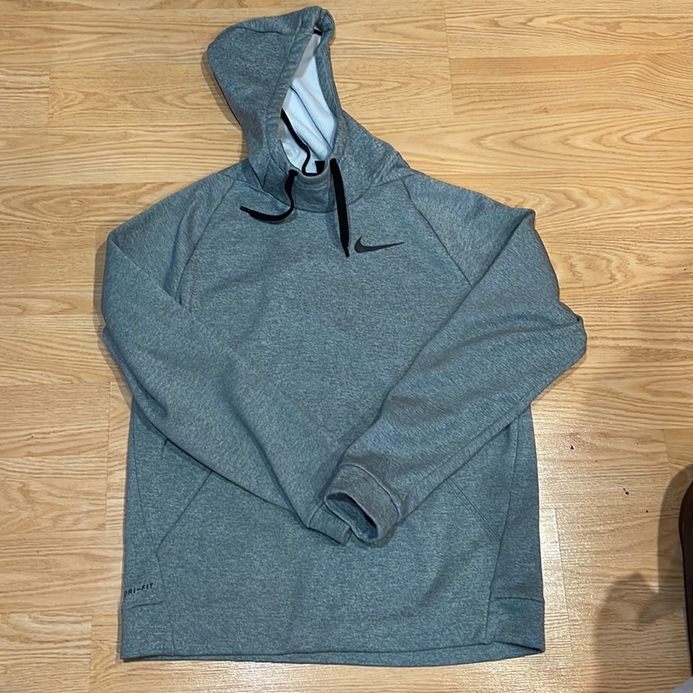 Nike Dri-Fit Therma Pullover Hoodie (Heather Grey)